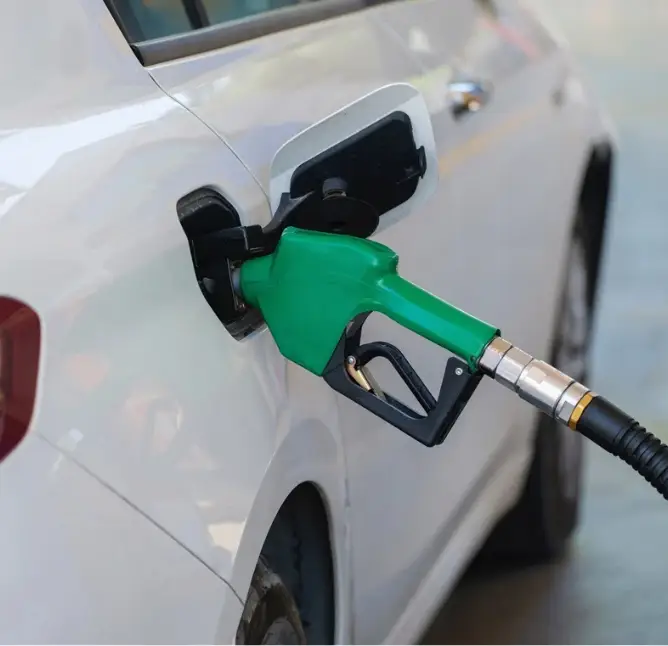 Earn points and cashback with a fuel rewards program offering discounts and perks at gas stations and car washes.